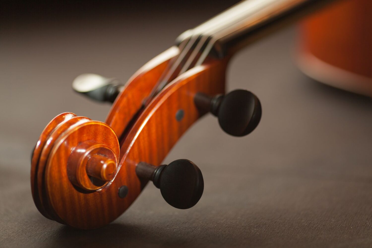 Accorder son violon : méthode étape par étape pour débutants